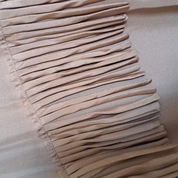 100% Silk Jogging Set - Picture 4 of 11